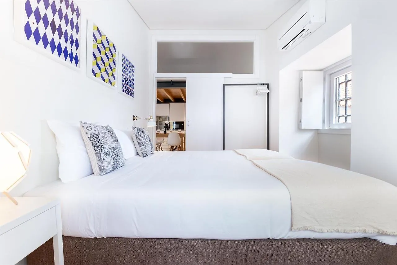 ליסבון Porta Do Mar Deluxe Central Apartments