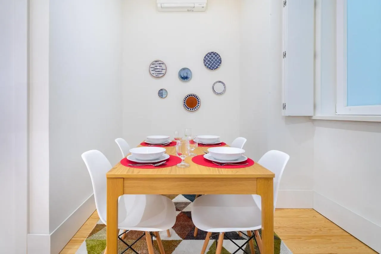 ליסבון Porta Do Mar Deluxe Central Apartments